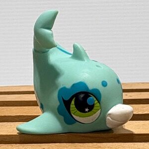 LPS Dolphin Totally Talented Collection #2687